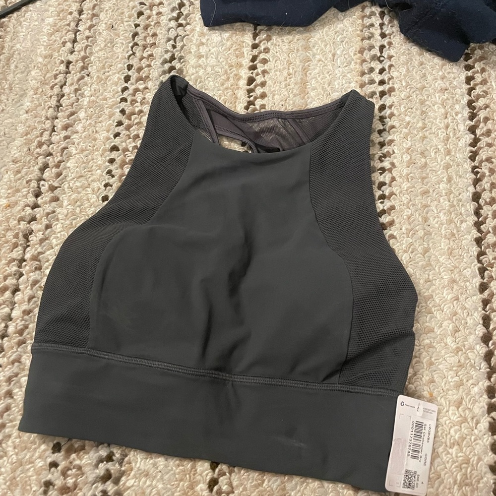 Lululemon set challenger bra